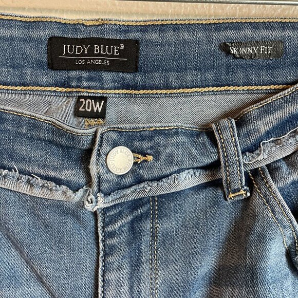 Judy Blue Jeans Skinny Fit Ripped Style JB82357MD-PL Size 20W - Picture 3 of 11